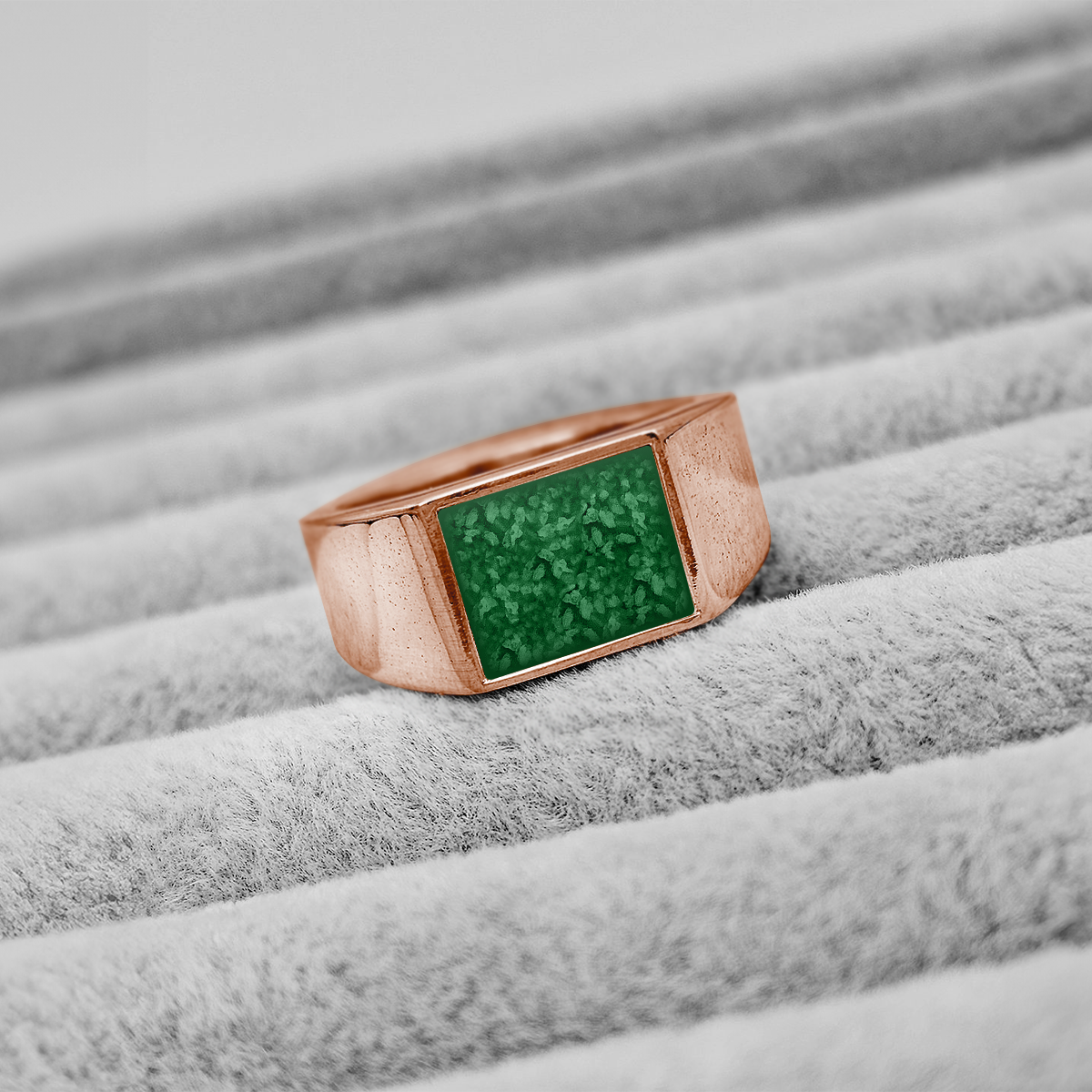 EMERALD GREEN