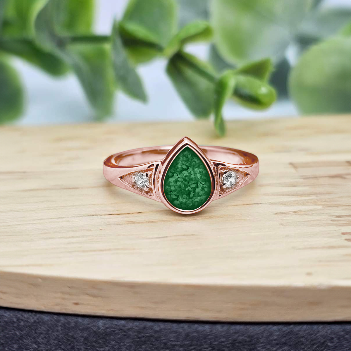EMERALD GREEN