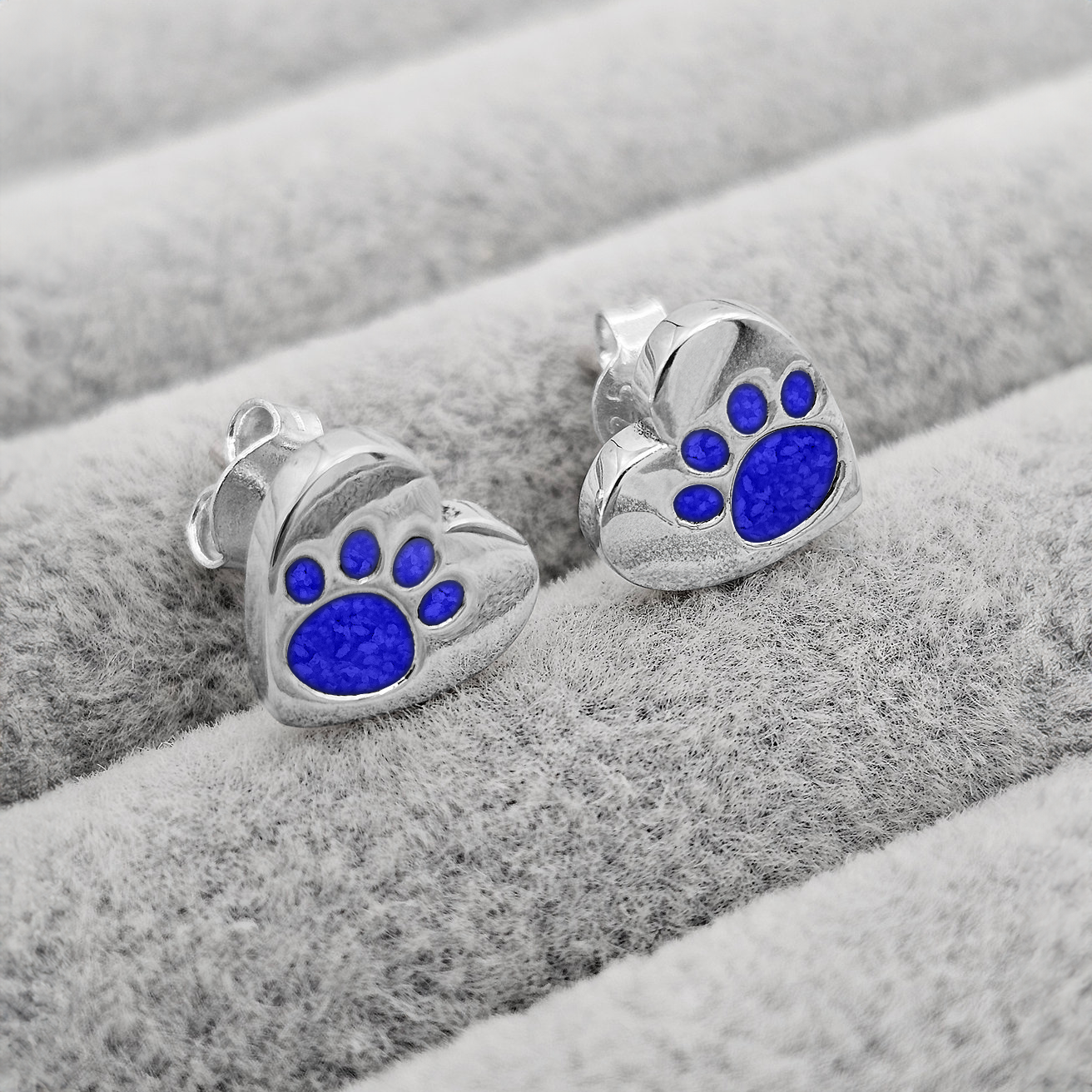 ROYAL BLUE