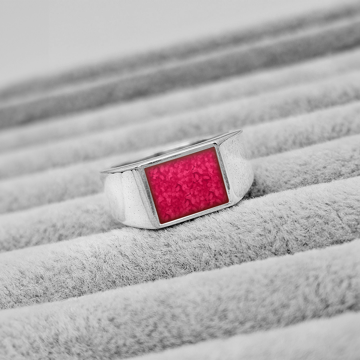 ROSE RED