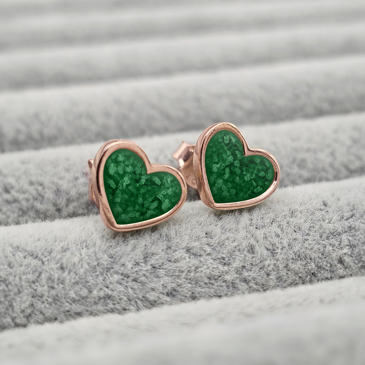 EMERALD GREEN