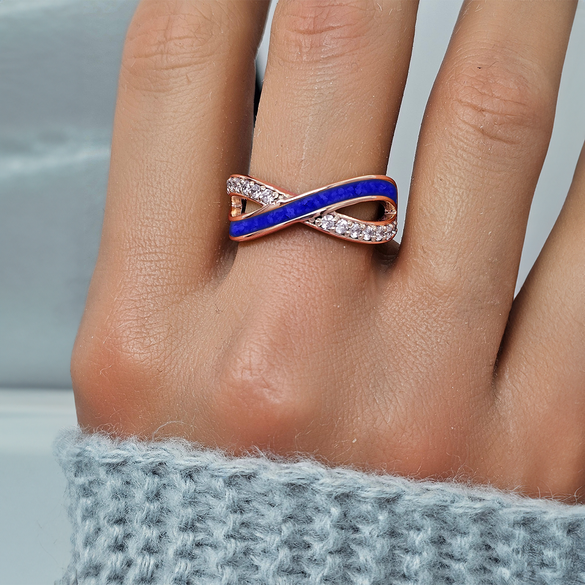 ROYAL BLUE