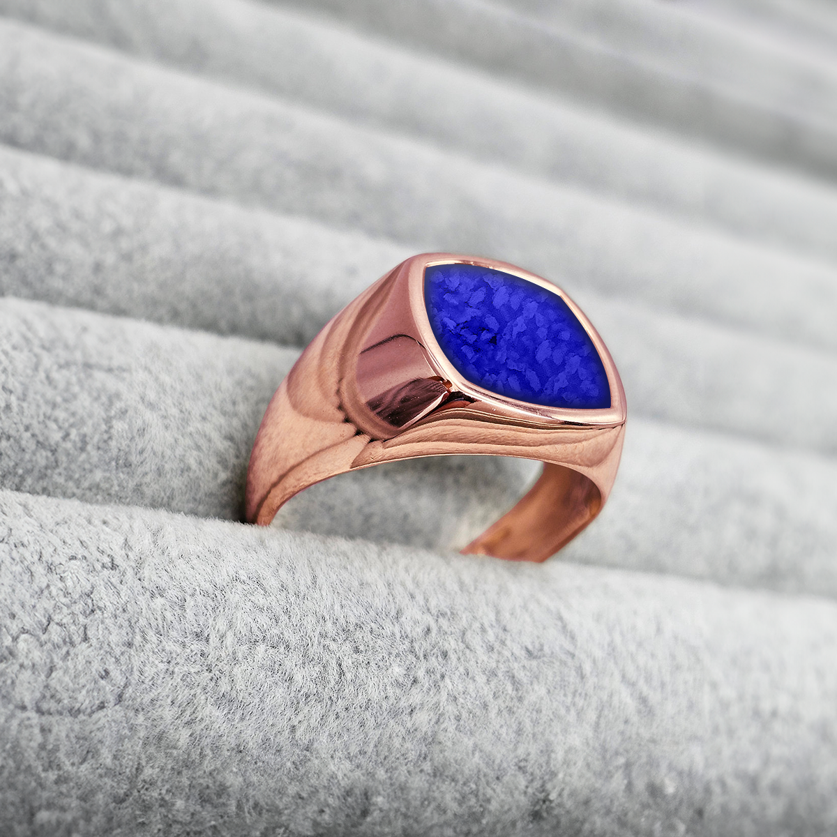 ROYAL BLUE
