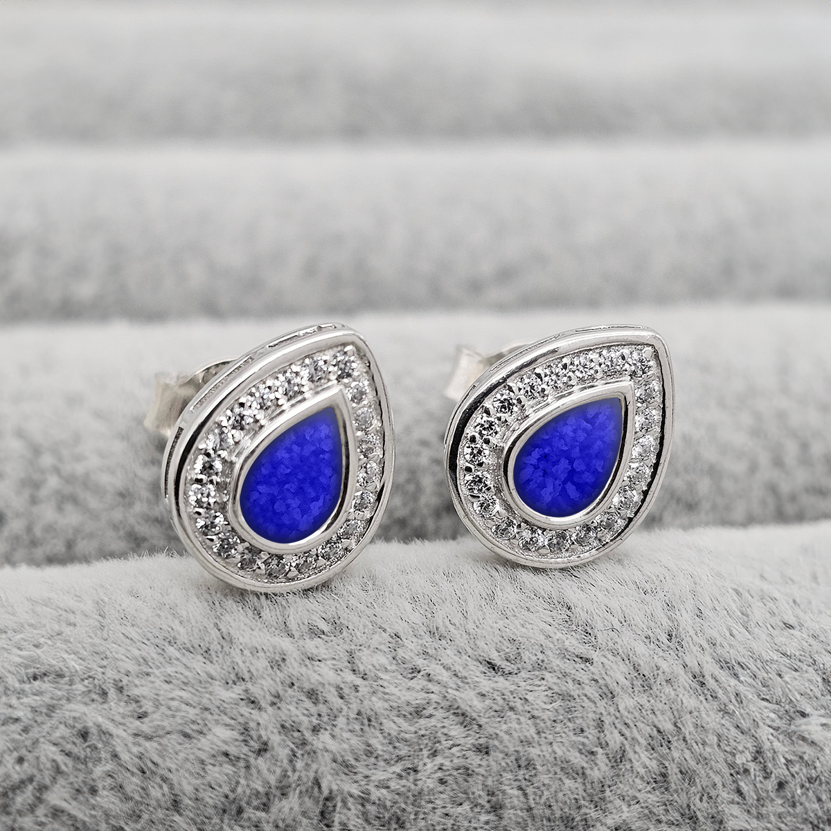 ROYAL BLUE