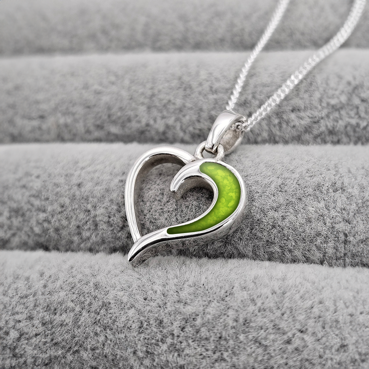 GREEN
