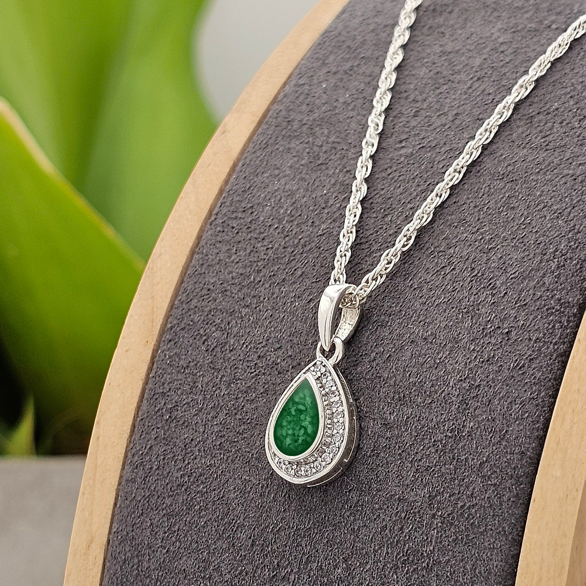 EMERALD GREEN