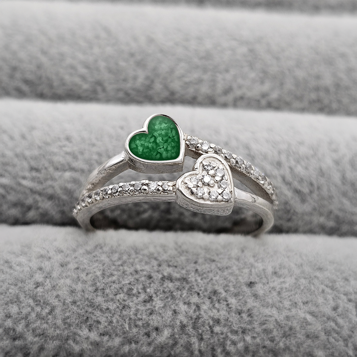 EMERALD GREEN