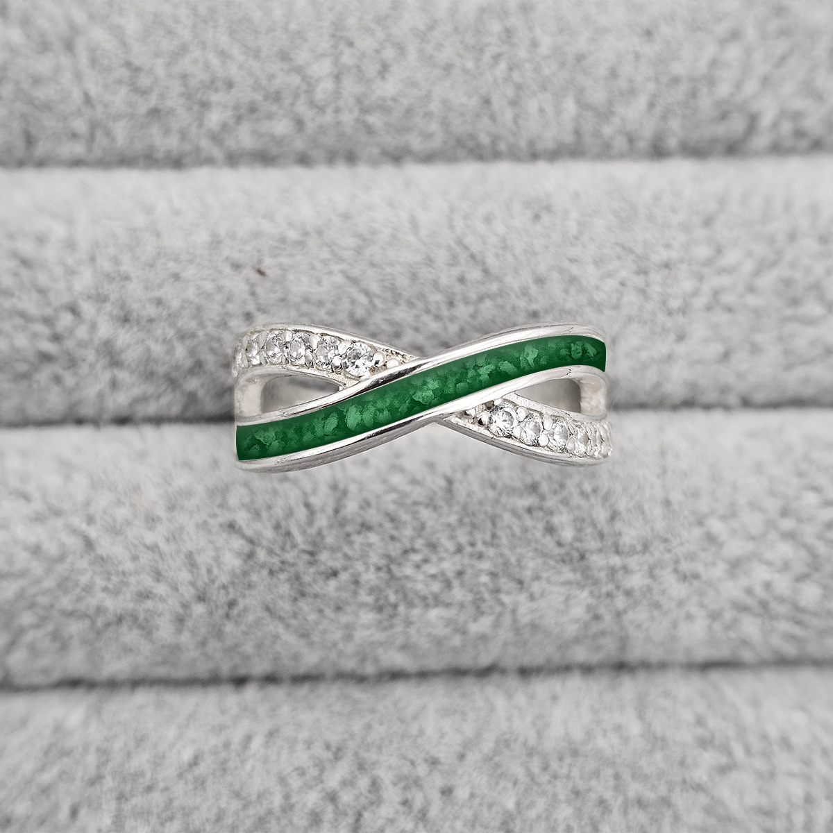 EMERALD GREEN