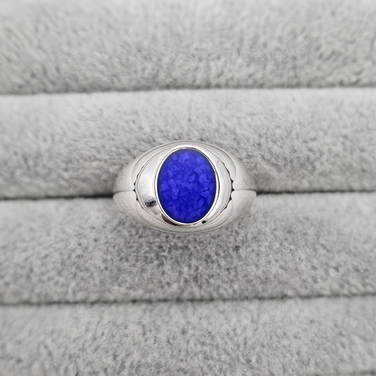 ROYAL BLUE