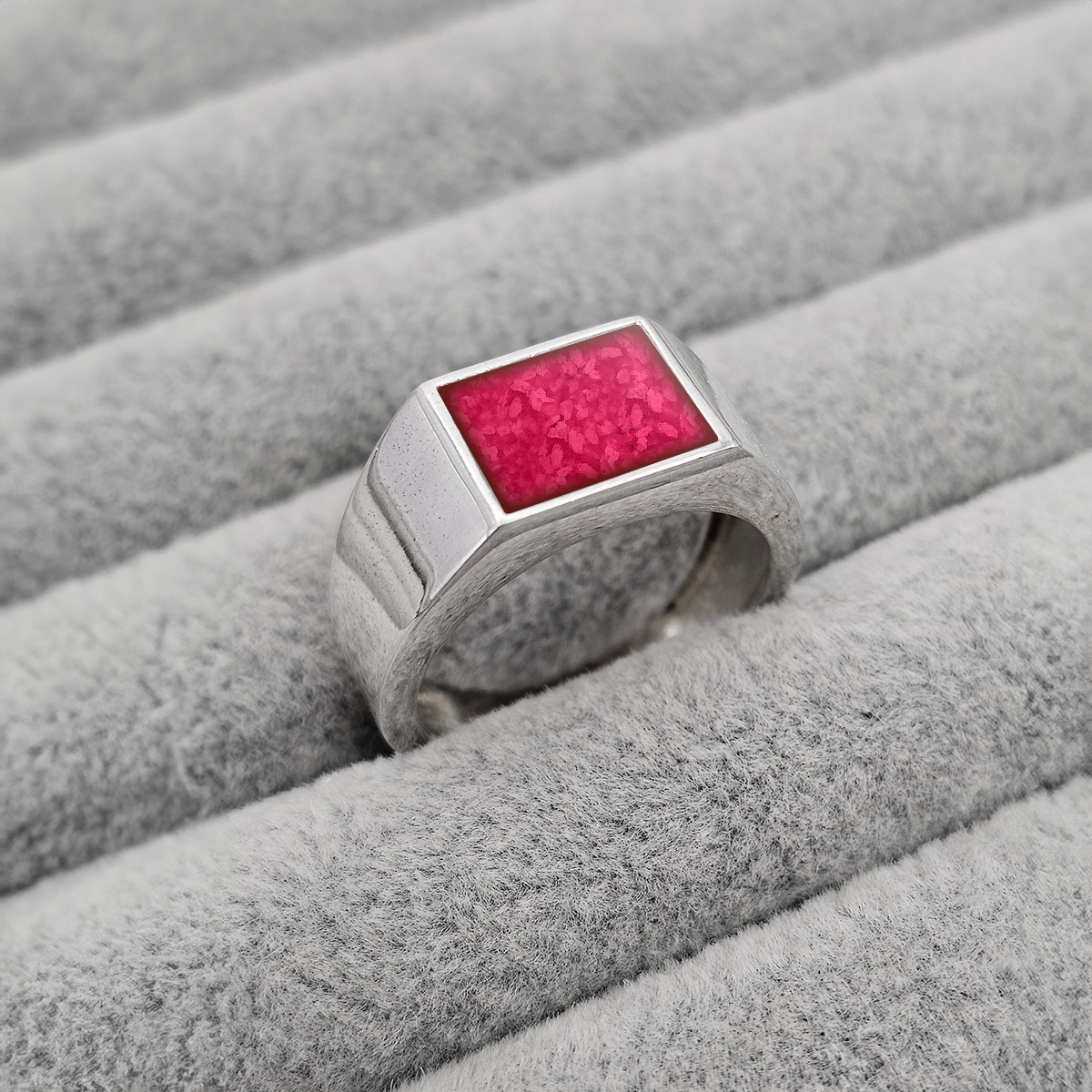 ROSE RED