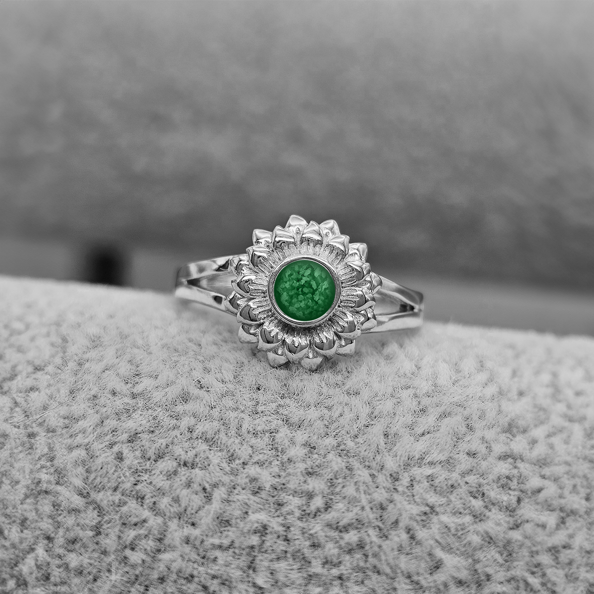EMERALD GREEN