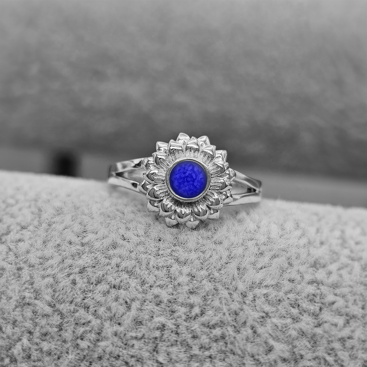 ROYAL BLUE