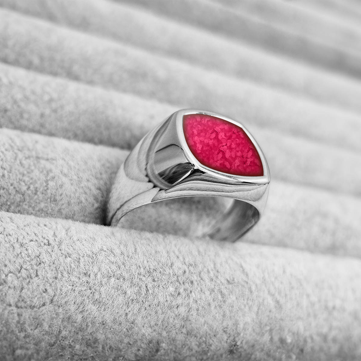 ROSE RED