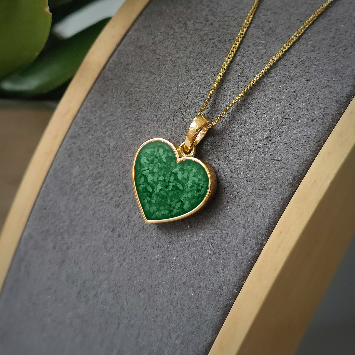 EMERALD GREEN
