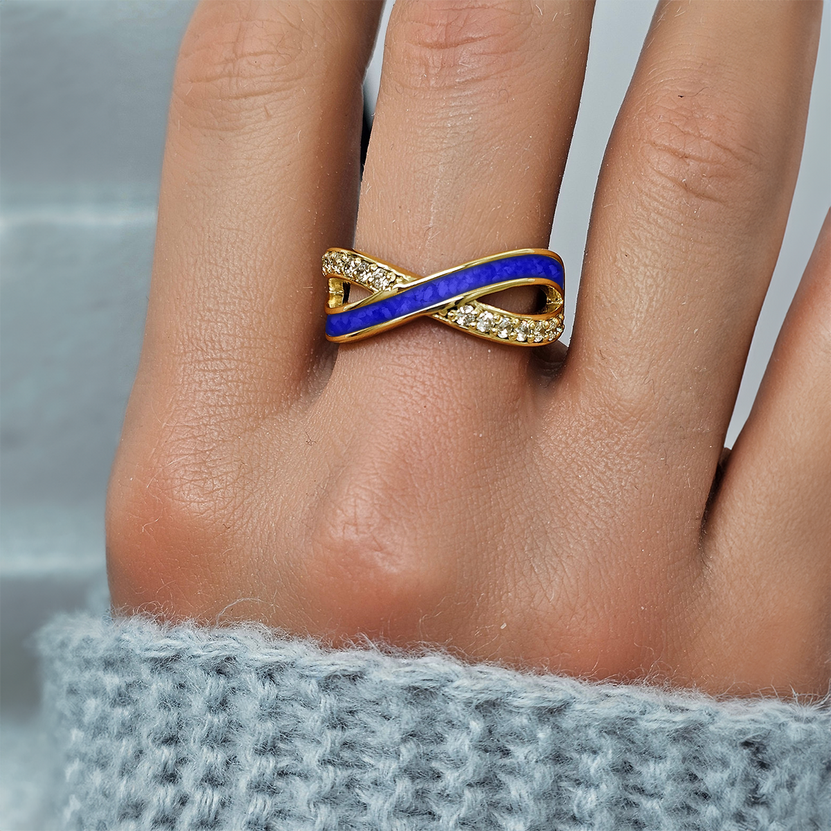 ROYAL BLUE