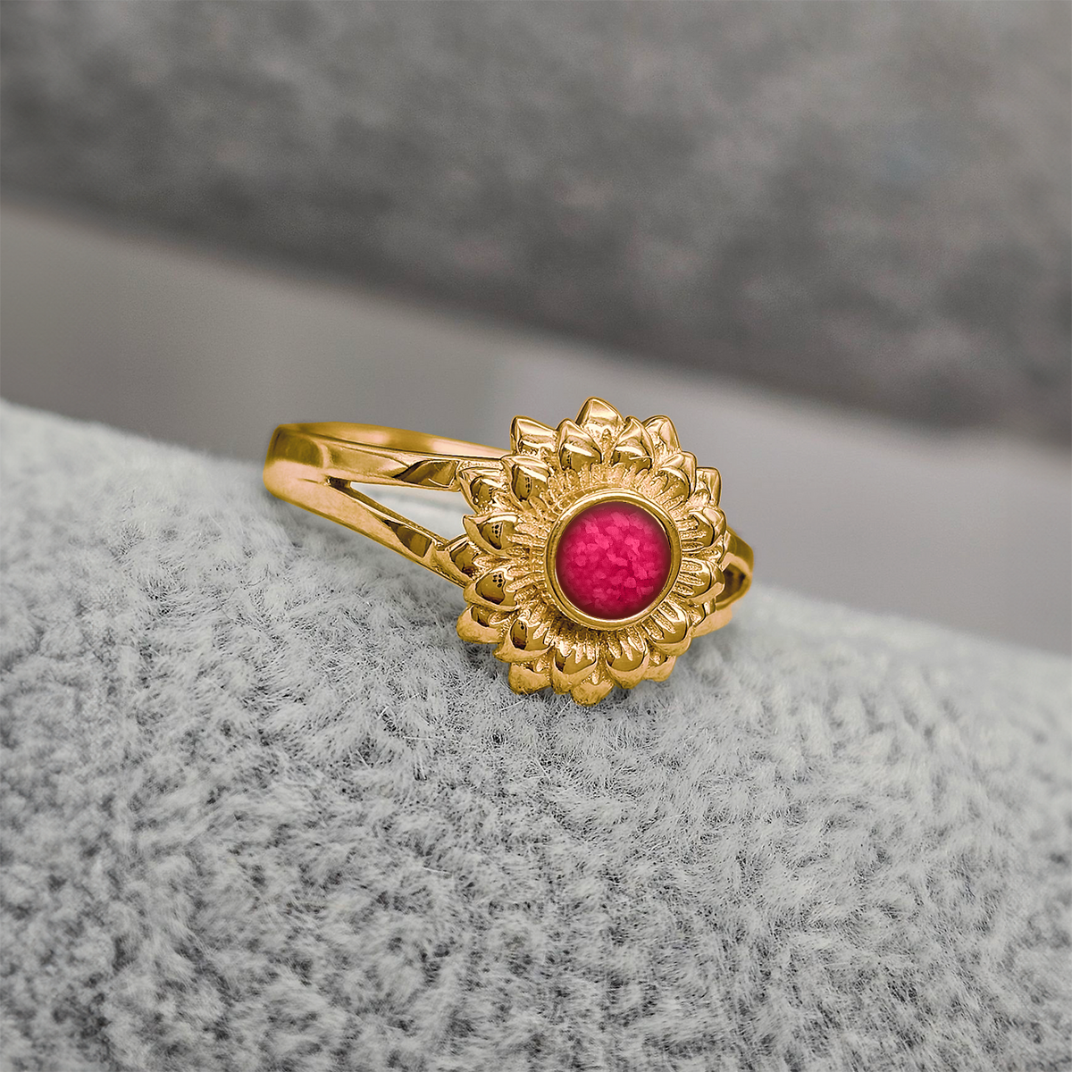 ROSE RED
