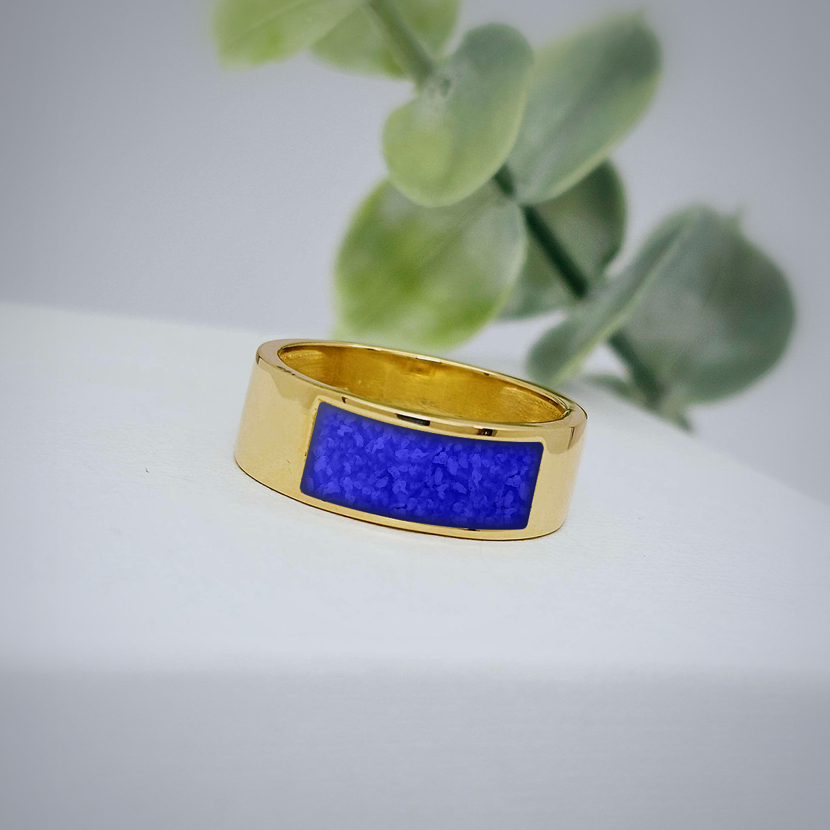 ROYAL BLUE