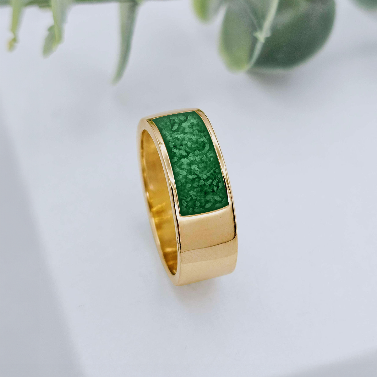 EMERALD GREEN