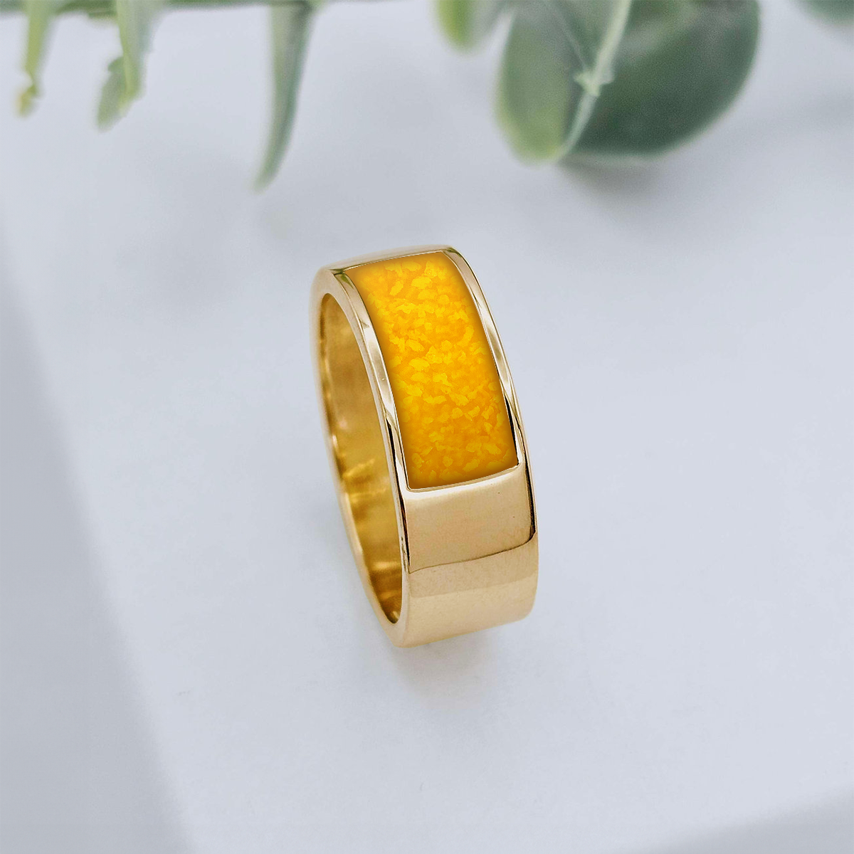 YELLOW