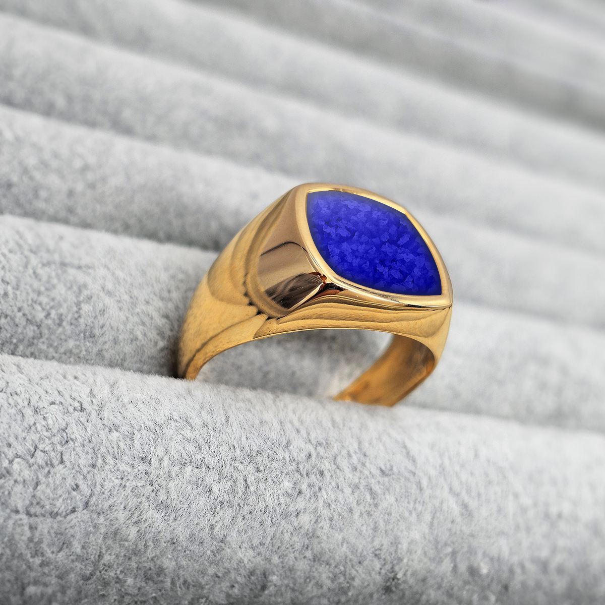 ROYAL BLUE