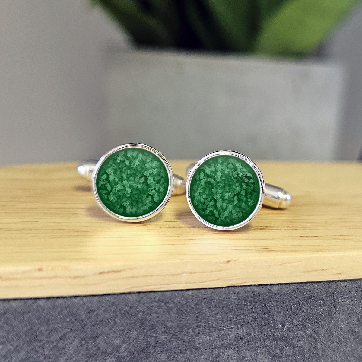 EMERALD GREEN