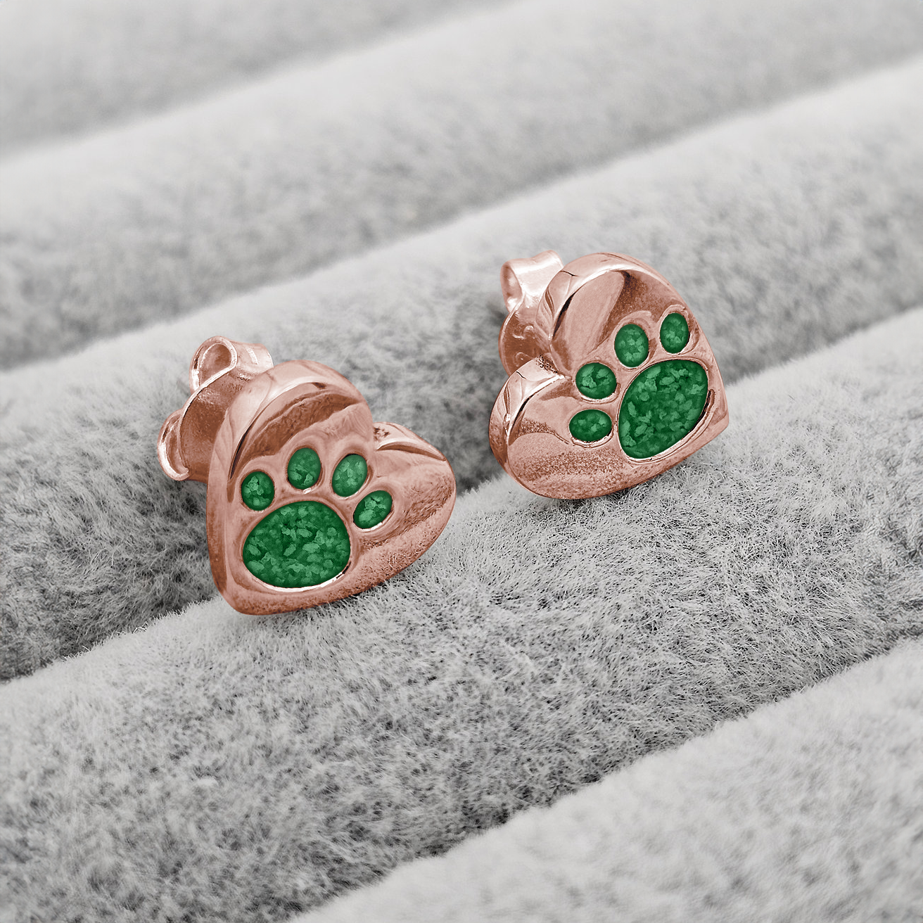 EMERALD GREEN