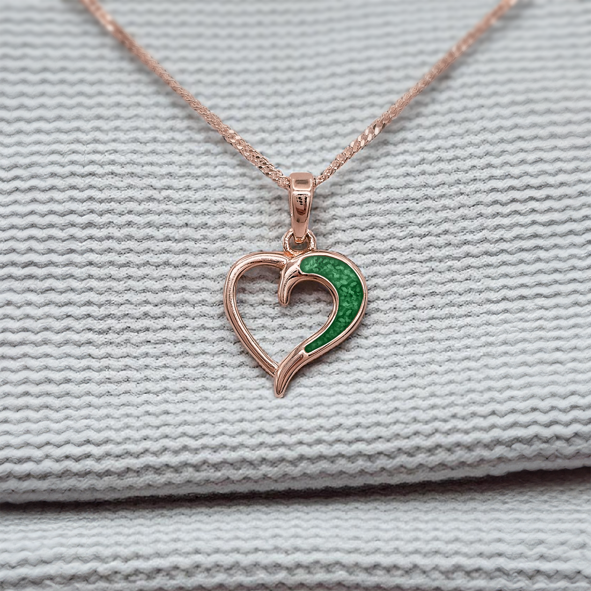 EMERALD GREEN