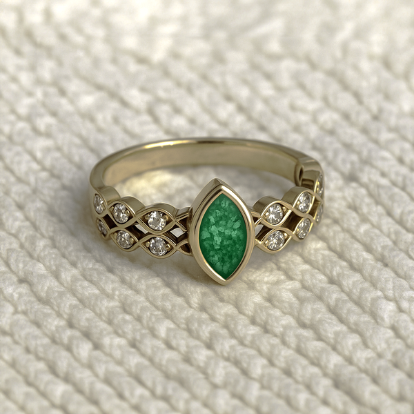 EMERALD GREEN