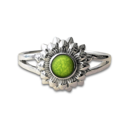 GREEN