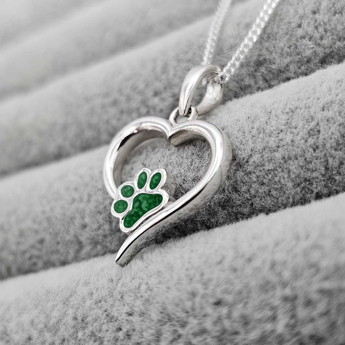 EMERALD GREEN