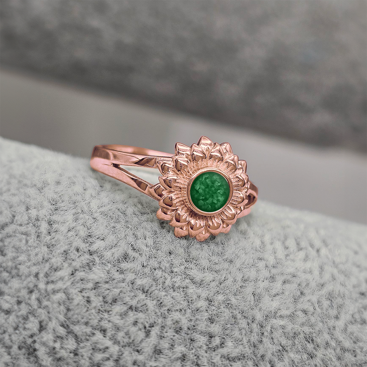 EMERALD GREEN