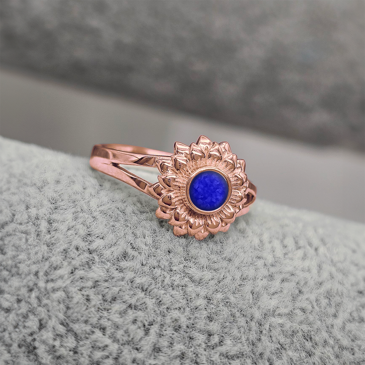 ROYAL BLUE
