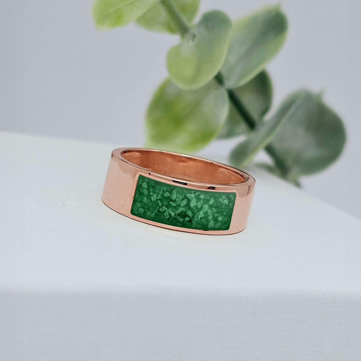EMERALD GREEN