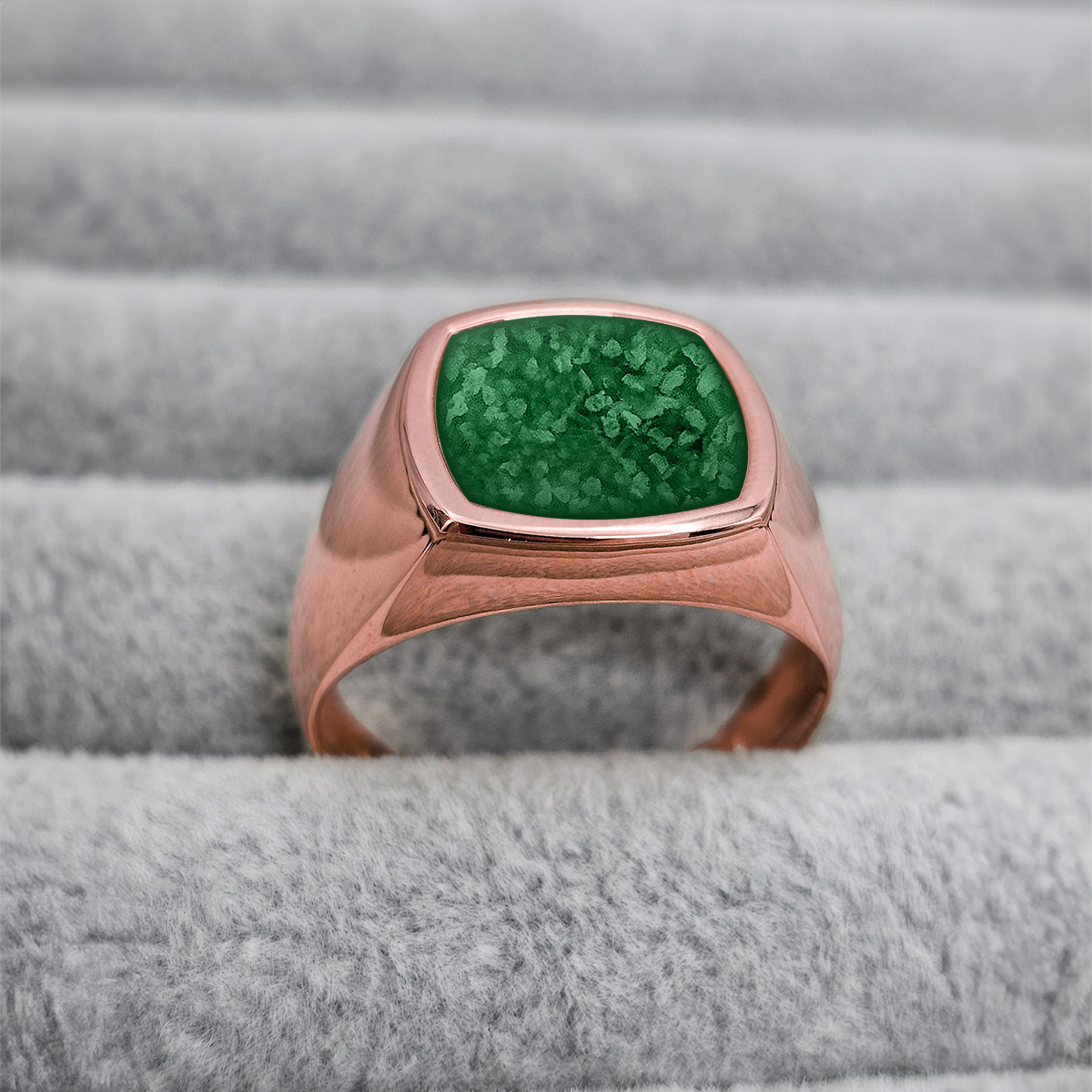 EMERALD GREEN
