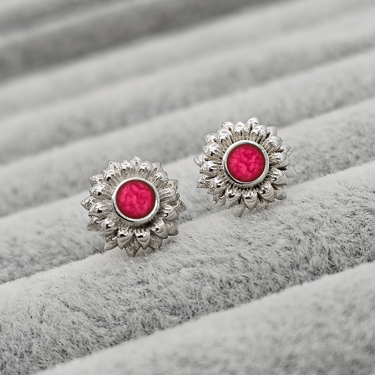 ROSE RED