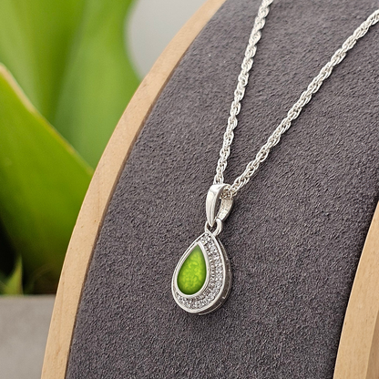 GREEN