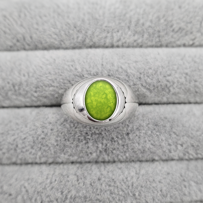 GREEN