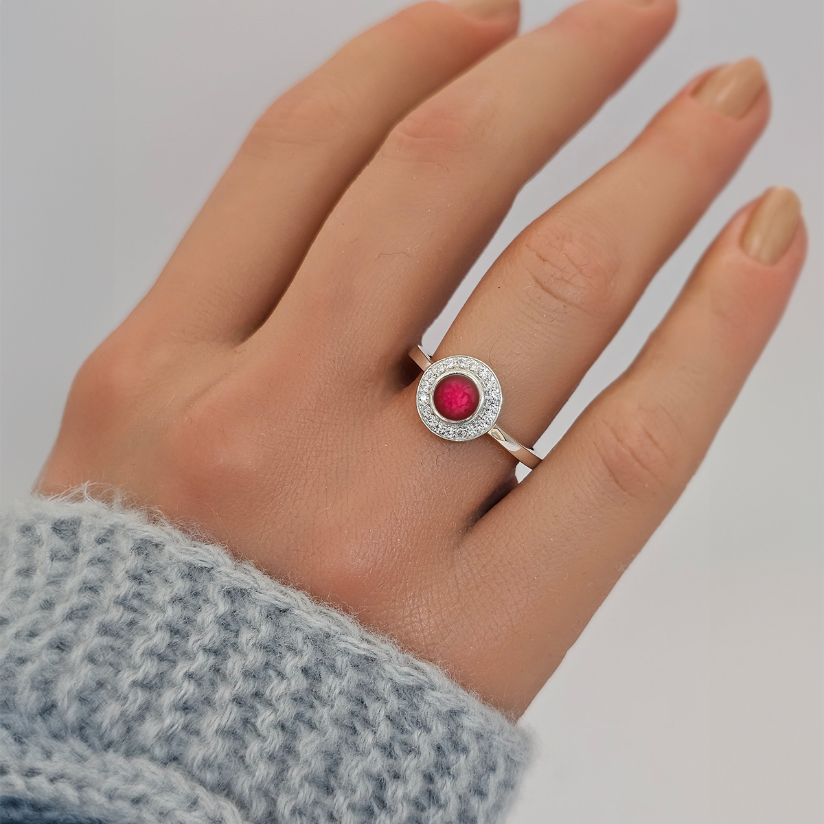 ROSE RED