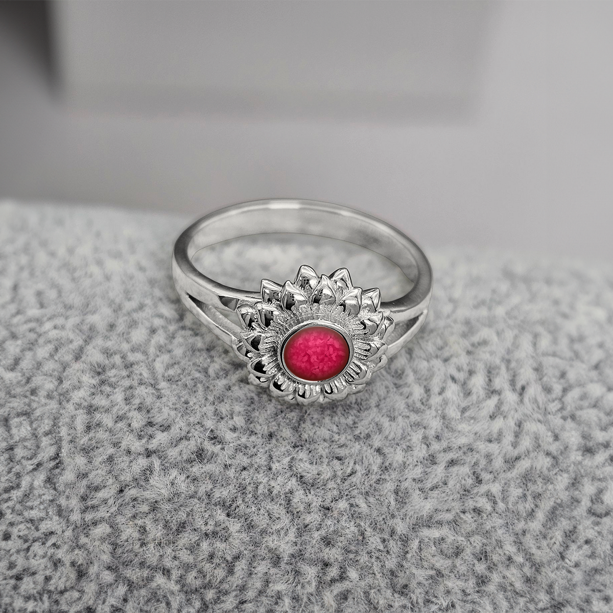 ROSE RED