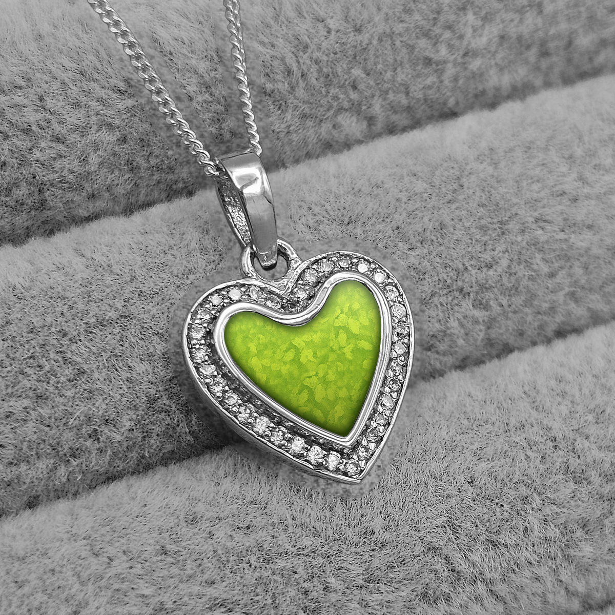 GREEN