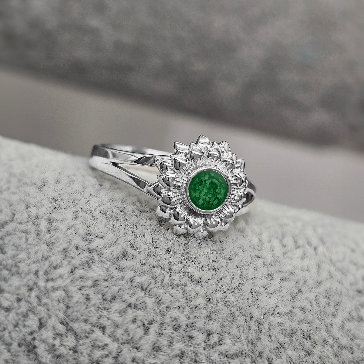 EMERALD GREEN