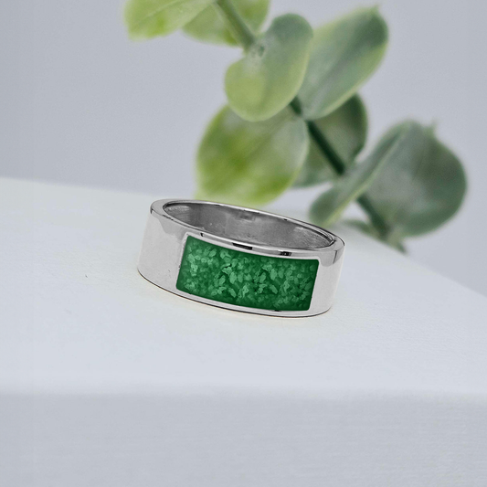 EMERALD GREEN