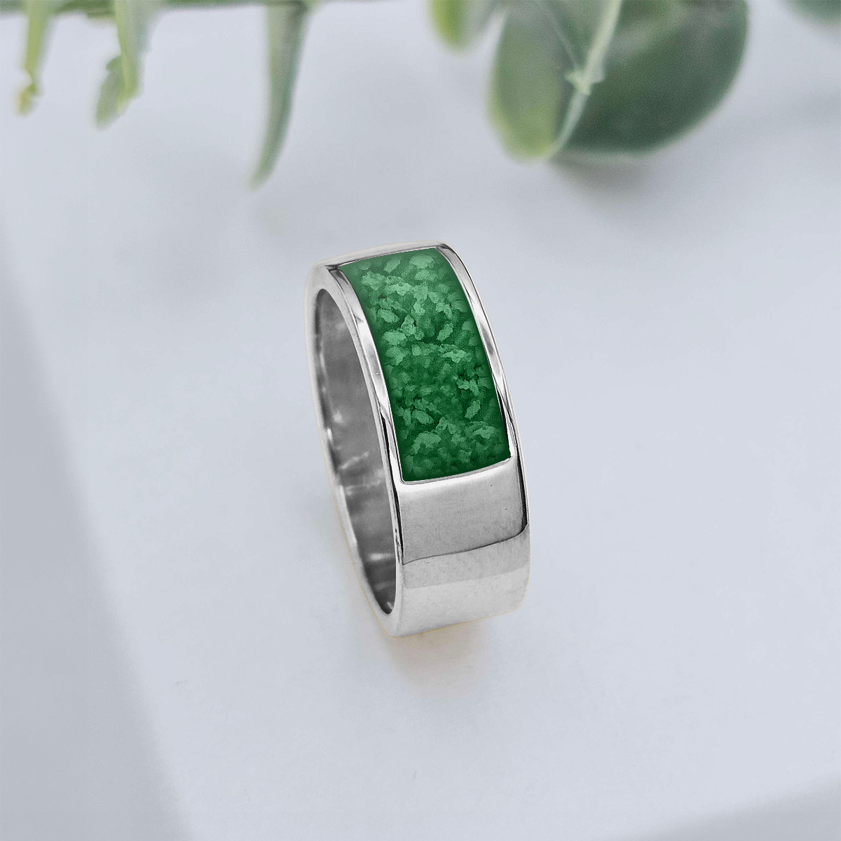 EMERALD GREEN