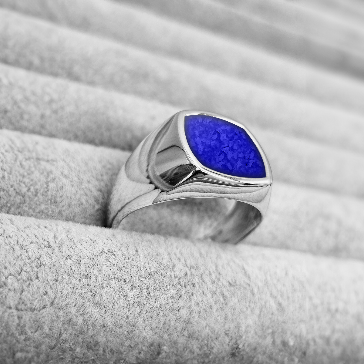 ROYAL BLUE