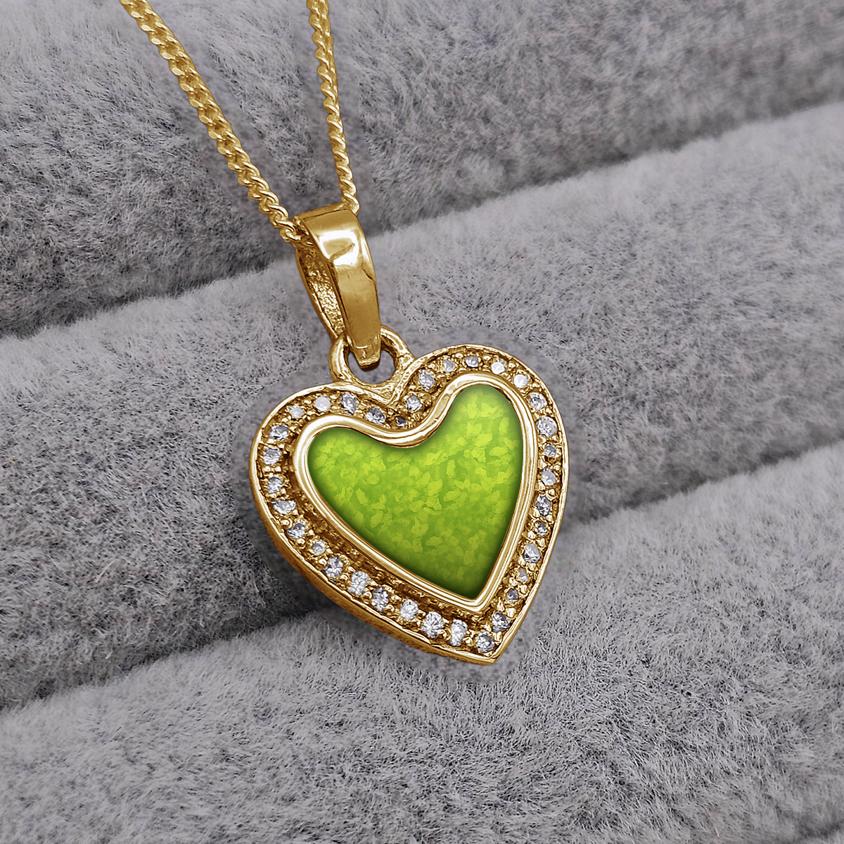 GREEN