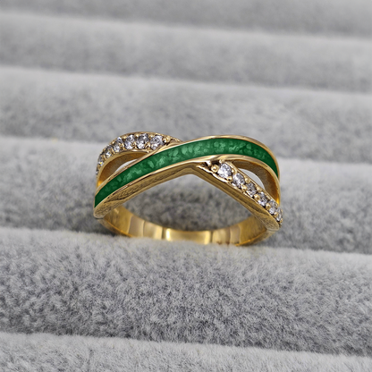 EMERALD GREEN