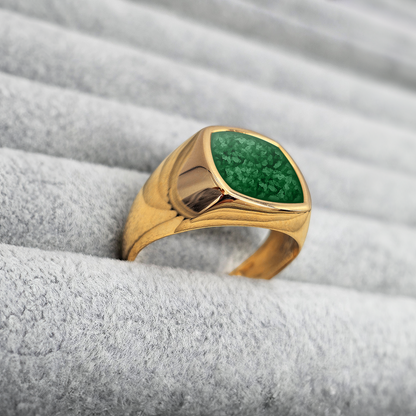 EMERALD GREEN